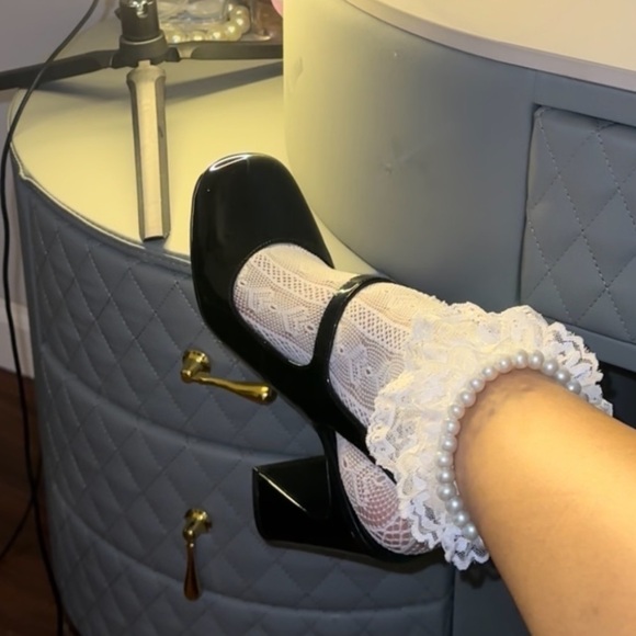 Karl lagerfield Black Patent Heels - Picture 1 of 9
